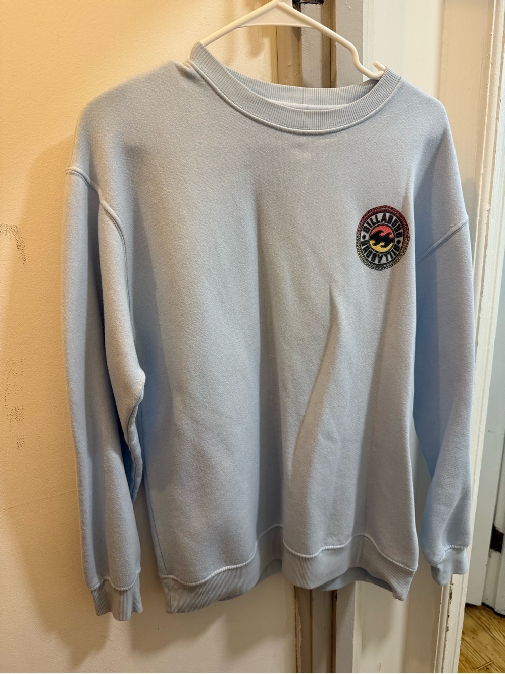 Billabong Light Blue Crewneck Sweatshirt with Small Chest Patch